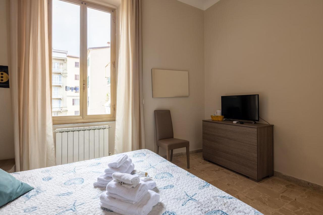 Blu Sea Rooms لا سبيتسْيا المظهر الخارجي الصورة